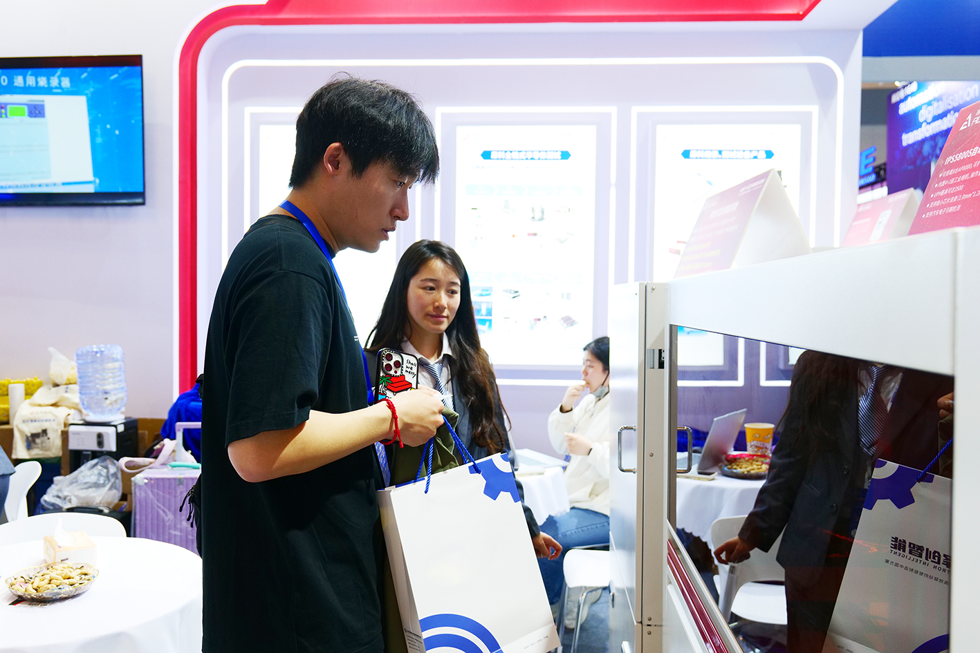 昂科闪耀NEPCON CHINA2025 定义芯片烧录与测试新标杆